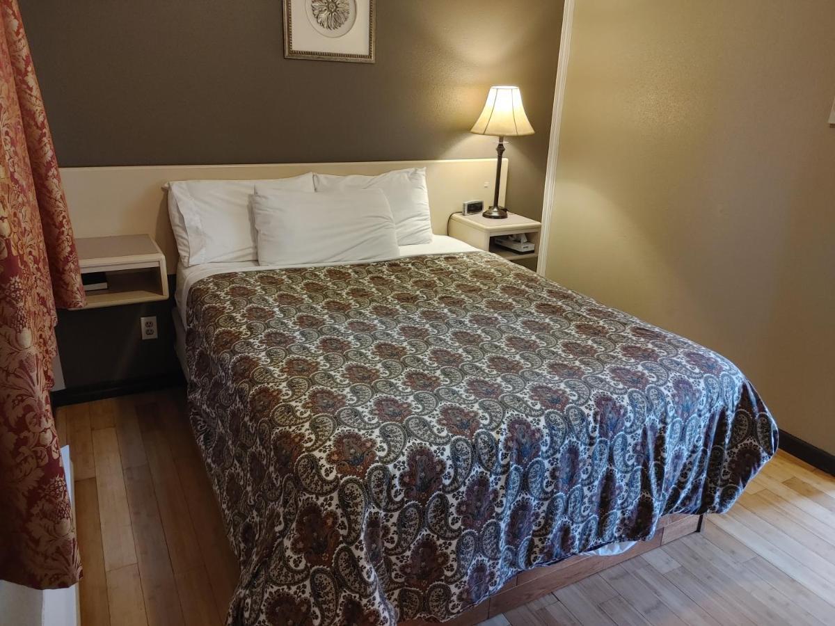 Magnuson Hotel Creston Esterno foto