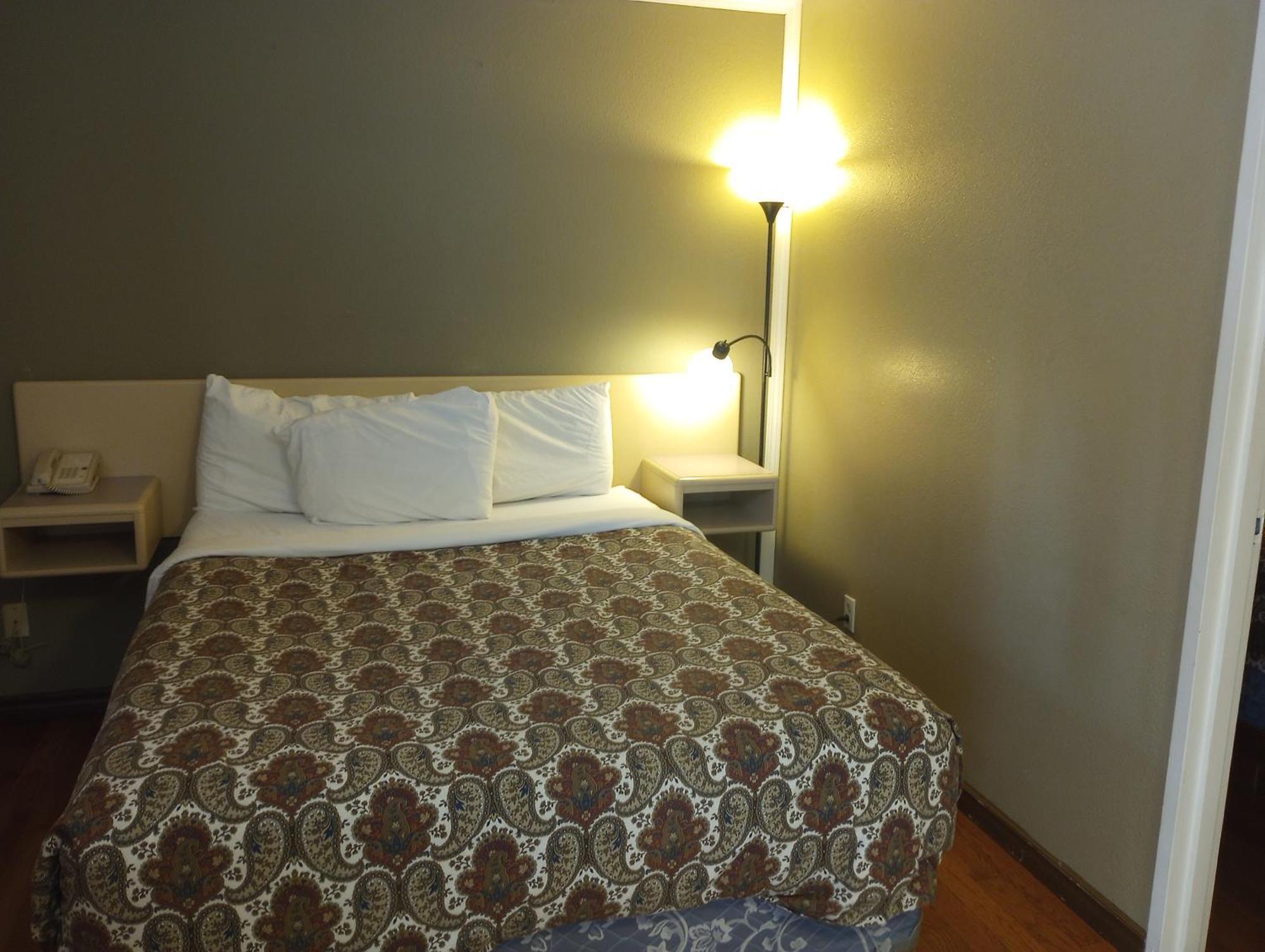 Magnuson Hotel Creston Esterno foto