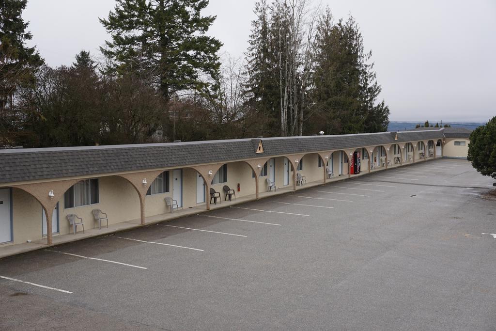 Magnuson Hotel Creston Esterno foto